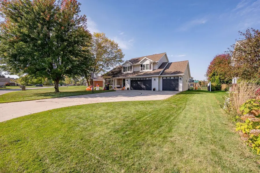 1915 PINK DOGWOOD WAY, Green Bay, WI 54313 - #2