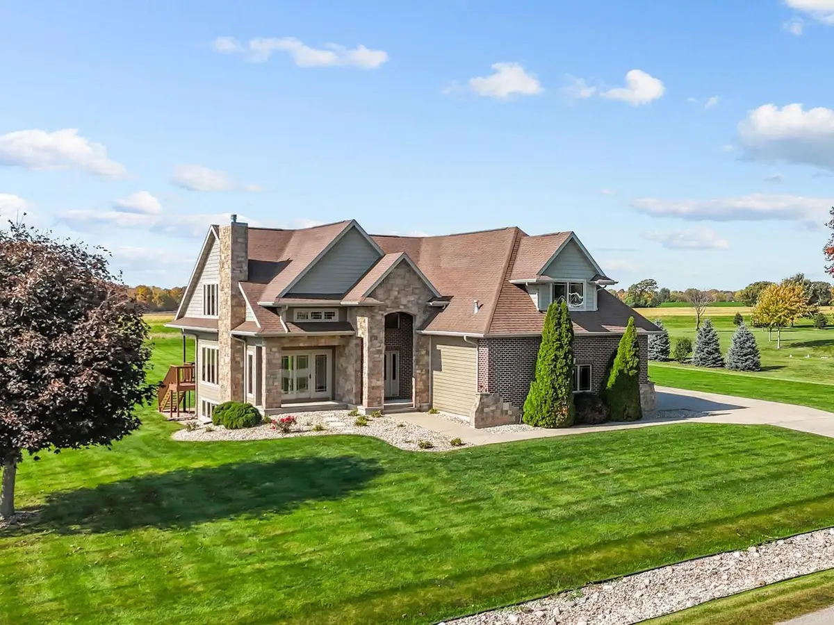 5917 VALENTINE DRIVE, Winneconne, WI 54986 - #1