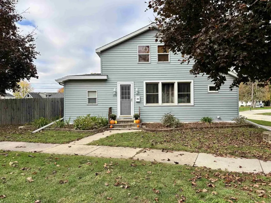 233 N HURON STREET, De Pere, WI 54115 - #2