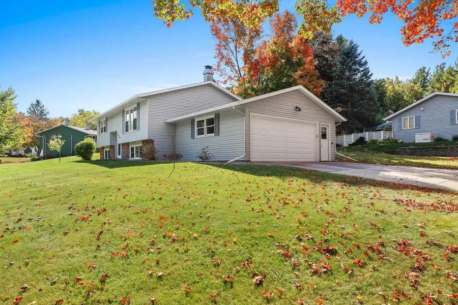 220 CLIFFVIEW DRIVE, Green Bay, WI 54302 - #2