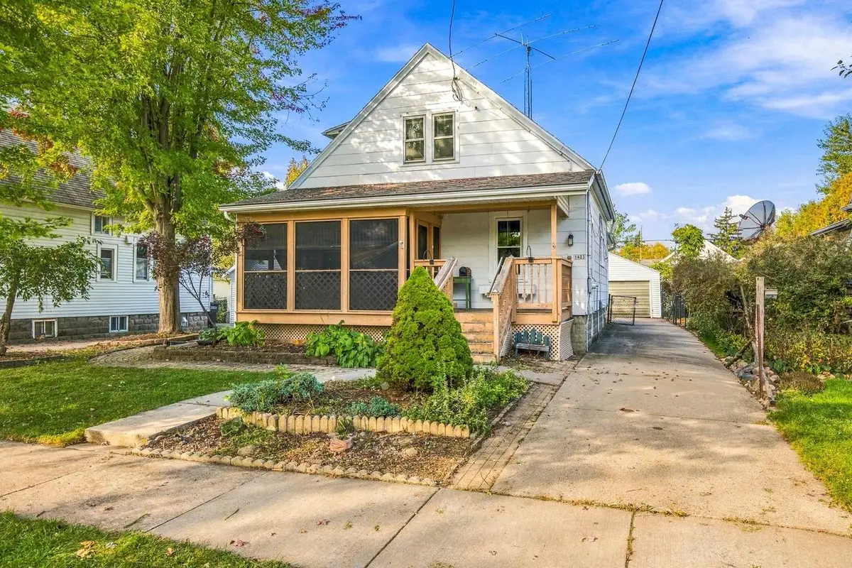 1423 WESTERN STREET, Oshkosh, WI 54901 - #1