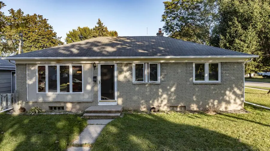 154 S SCHAEFER STREET, Appleton, WI 54915 - #2
