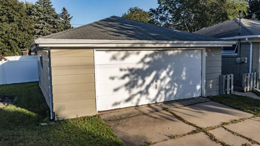 154 S SCHAEFER STREET, Appleton, WI 54915 - #3