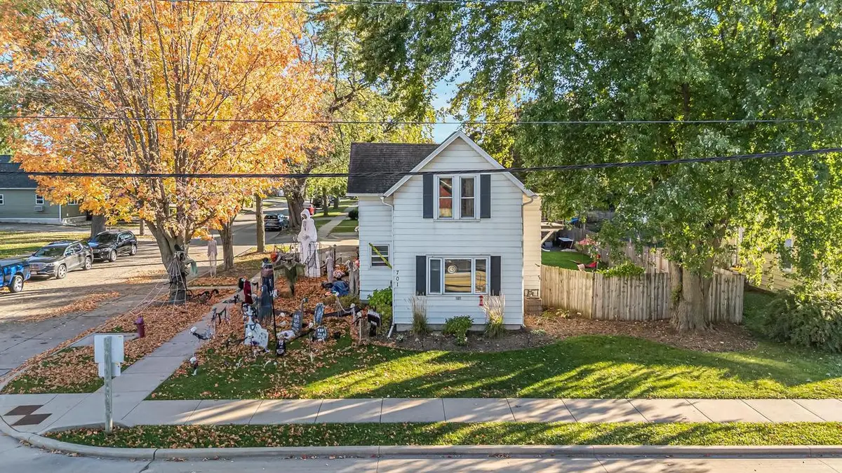 701 DRAPER STREET, Kaukauna, WI 54130 - #1