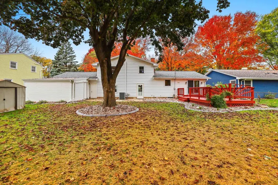 1216 ROYAL BOULEVARD, Green Bay, WI 54303 - #2