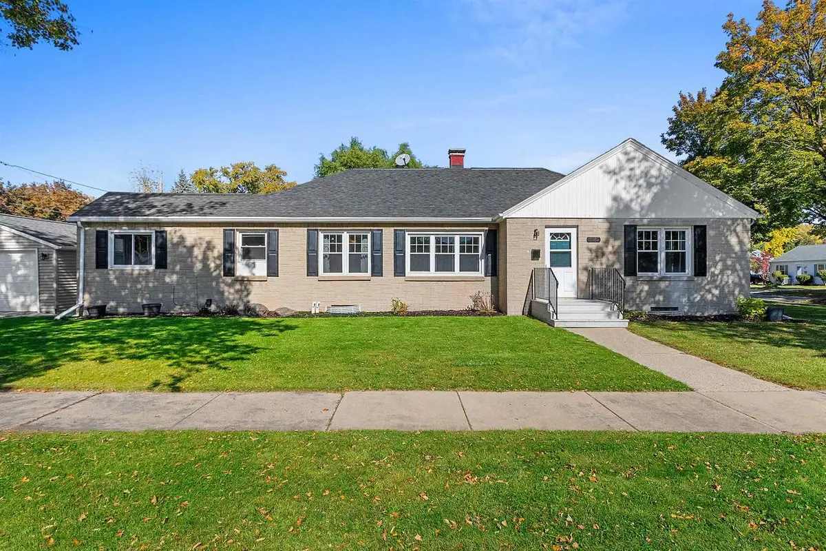 1132 MINAHAN STREET, Green Bay, WI 54303 - #1
