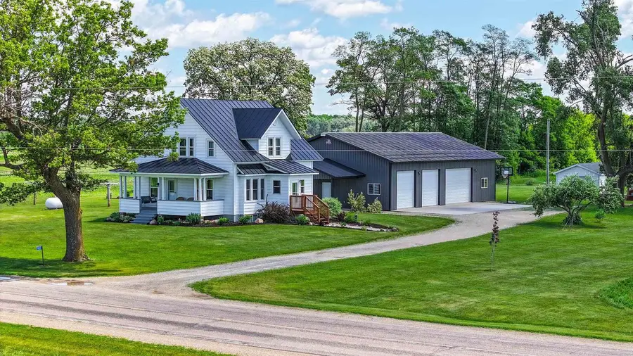 N1836 COUNTY ROAD A, Waupaca, WI 54981 - #2