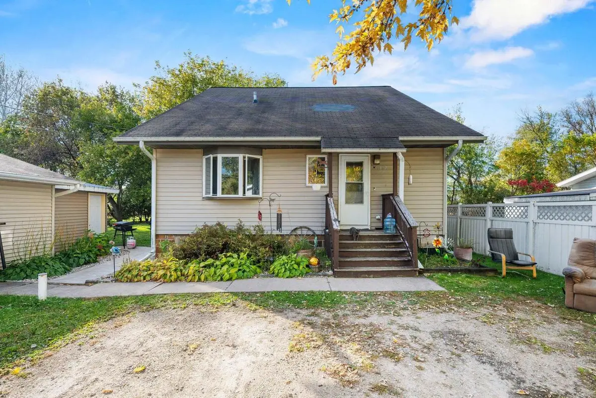 W10862 COUNTY RD WW, New London, WI 54961 - #1