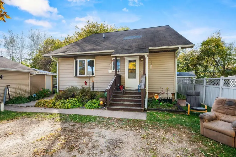 W10862 COUNTY RD WW, New London, WI 54961 - #2