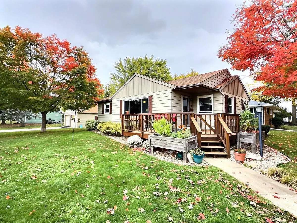 936 TAFT AVENUE, Oshkosh, WI 54902 - #1
