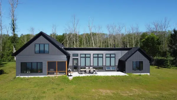 N2598 HWY M-35, Menominee, MI 49858