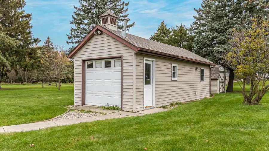 904 NEWTON AVENUE, Waupun, WI 53963 - #3