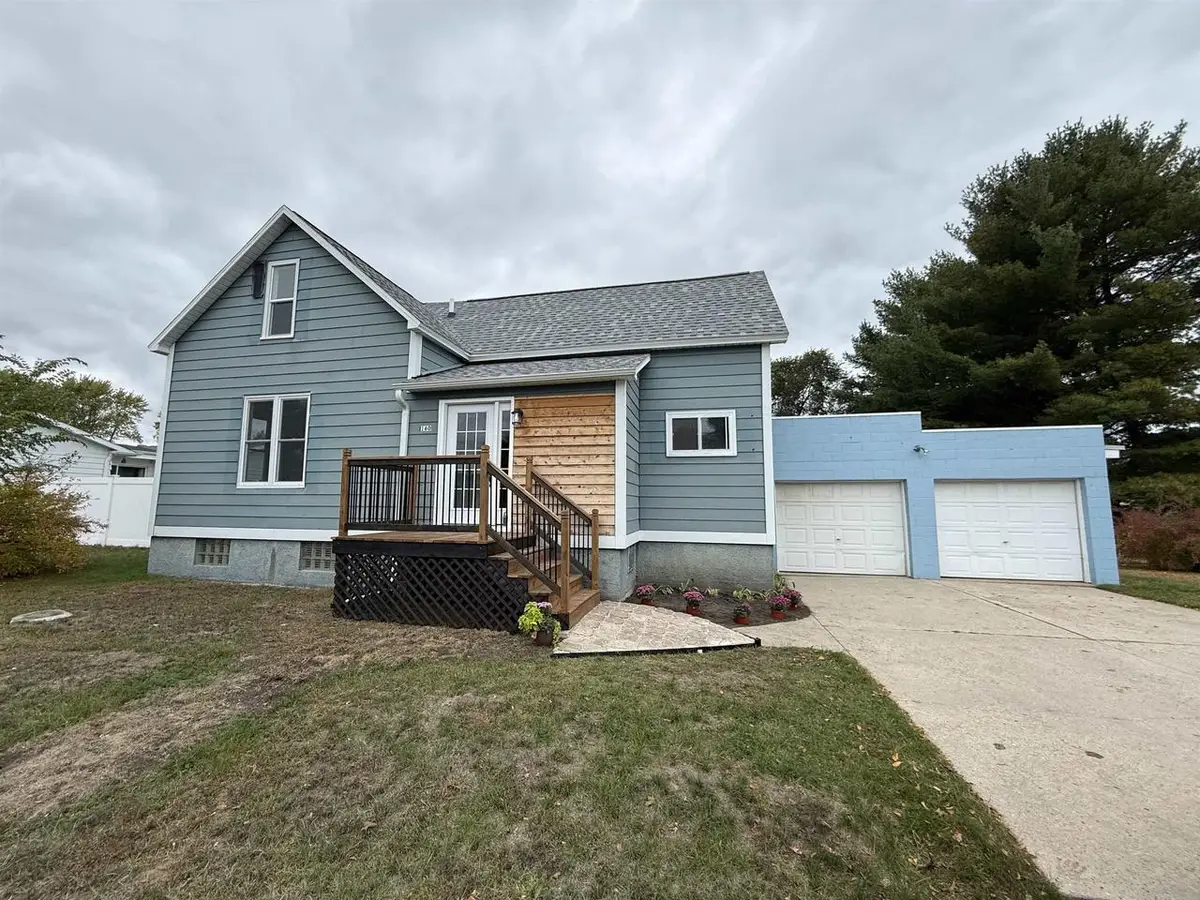 1160 CLEVELAND AVENUE, Marinette, WI 54143 - #1