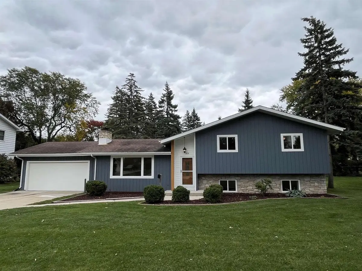 1914 FAIRVIEW STREET, Oshkosh, WI 54901 - #1