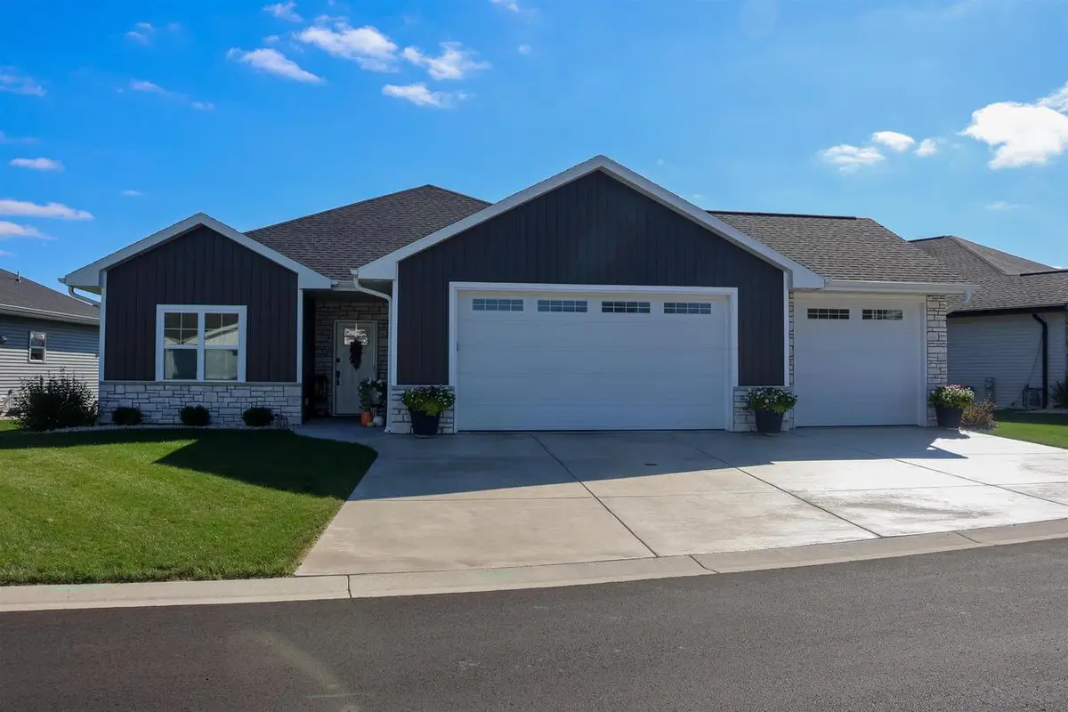1266 AUTUMN FIELD LANE, De Pere, WI 54115 - #1