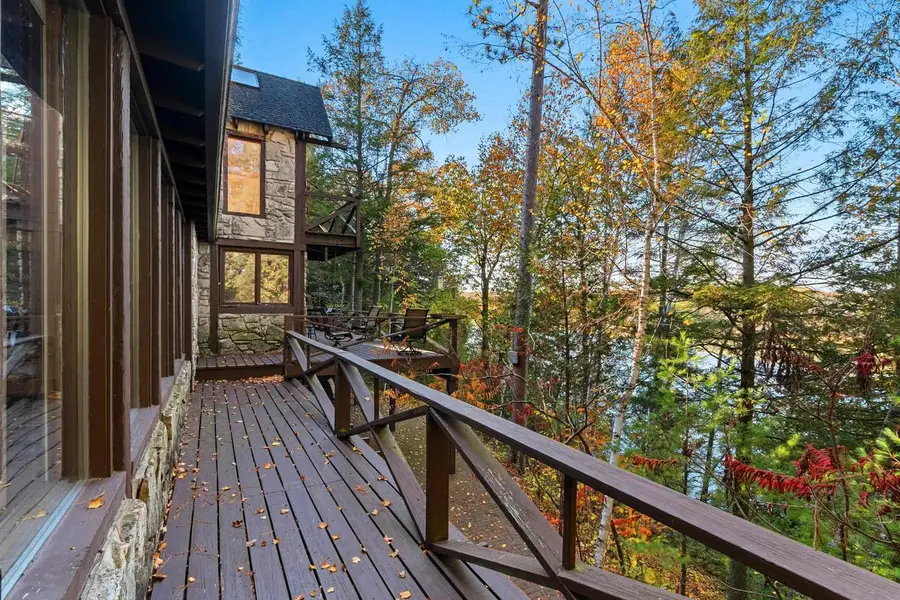 6604 W SLOPE LANE, Oconto, WI 54153 - #3