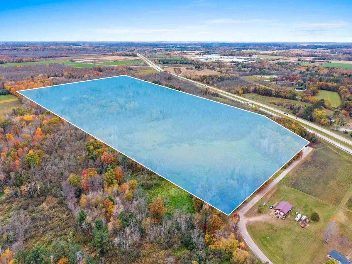 REDWOOD LANE, Shawano, WI 54166 - #1