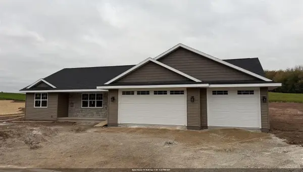 3376 LARGO RIDGE COURT, Green Bay, WI 54311