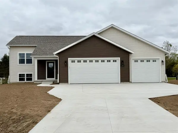 695 OAK STREET, Scandinavia, WI 54977