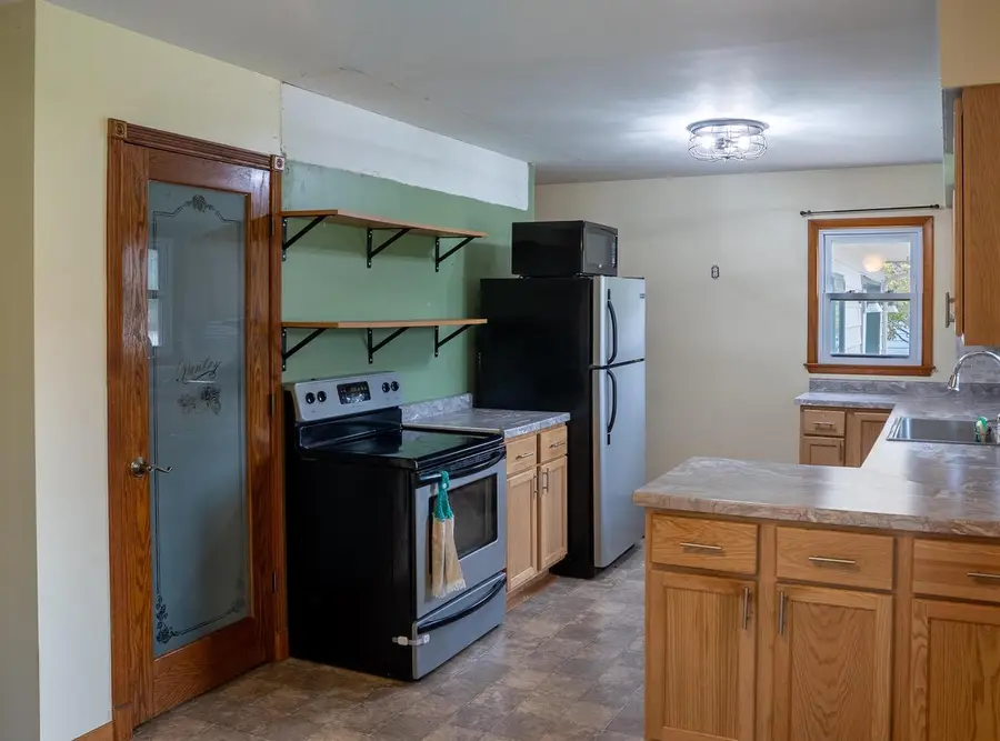 521 VAN DYNE ROAD, Fond Du Lac, WI 54937 - #2