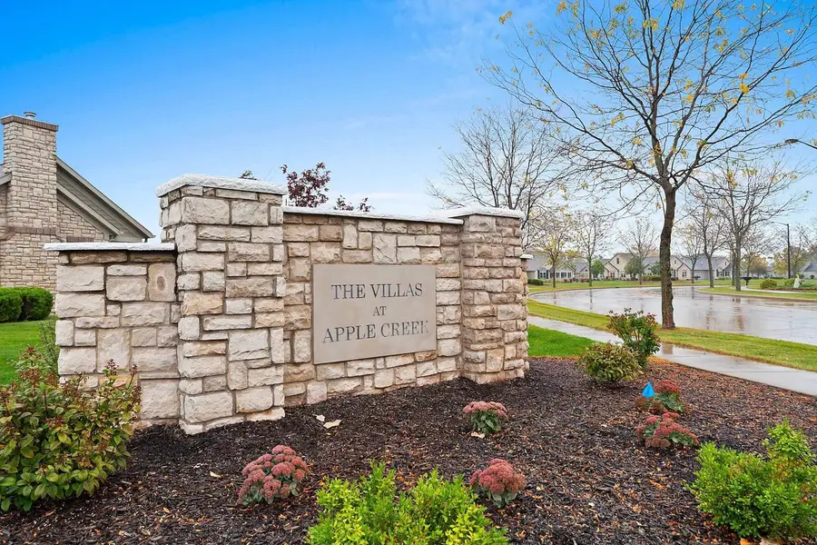2402 E SIENNA WAY  #107, Appleton, WI 54913 - #3