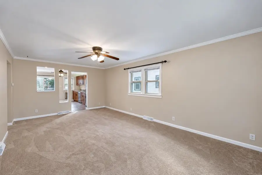 915 13TH AVENUE, Green Bay, WI 54302 - #3