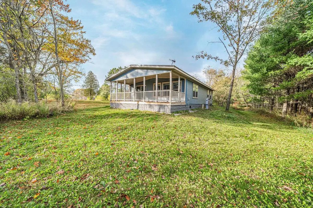 N8108 HUNTINGTON ROAD, Gresham, WI 54128 - #1