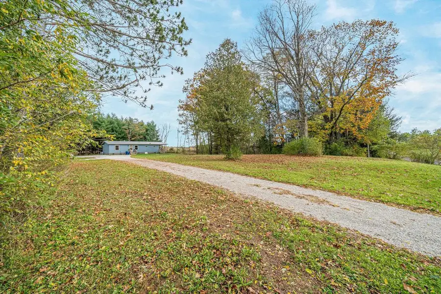 N8108 HUNTINGTON ROAD, Gresham, WI 54128 - #3