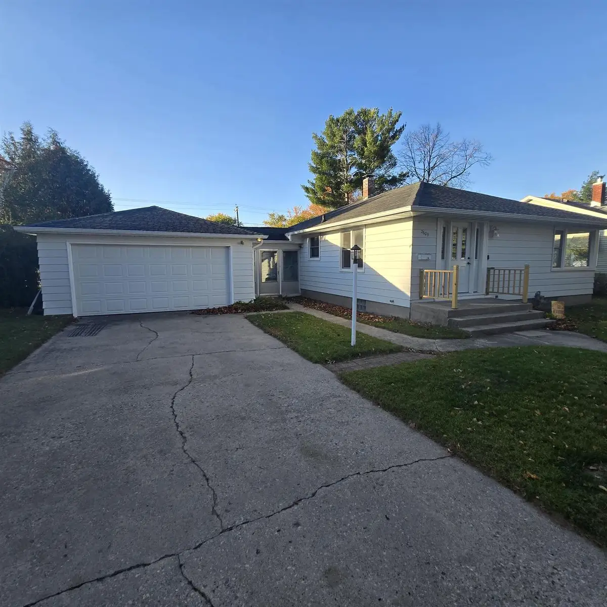 2609 18TH AVENUE, Menominee, MI 49858 - #1