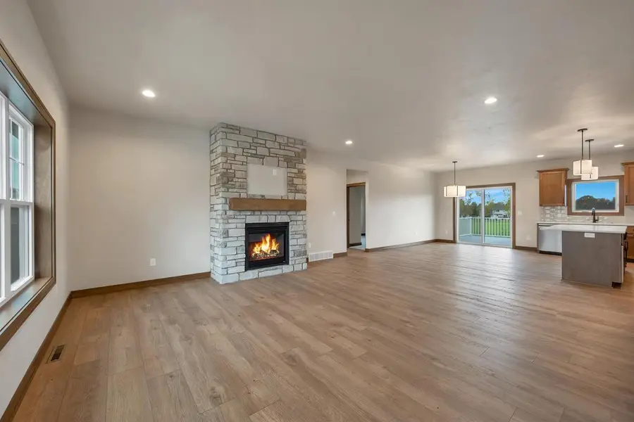 1588 ONTARIO ROAD, Green Bay, WI 54311 - #2