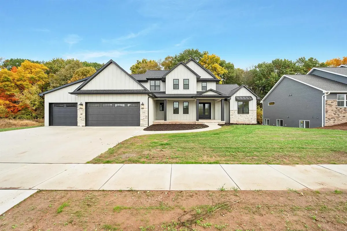 4926 BIG SKY, De Pere, WI 54115 - #1