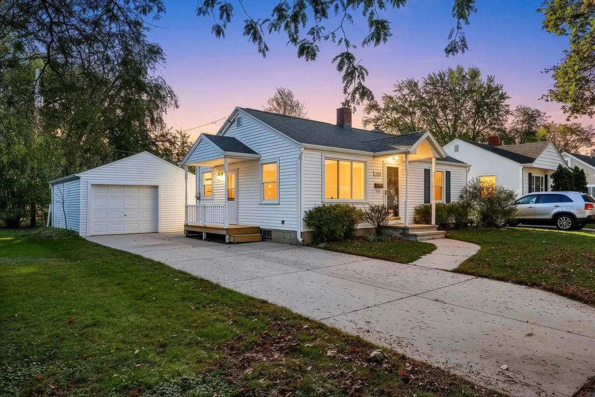 839 MARQUETTE AVENUE, Green Bay, WI 54304 - #1