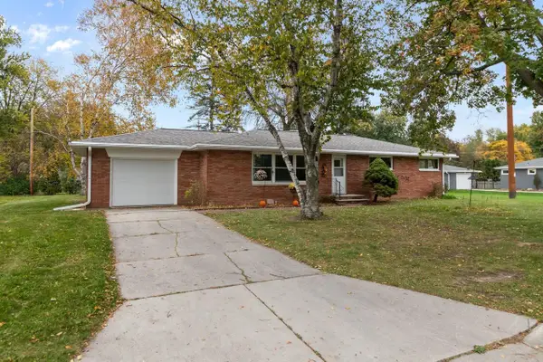 3623 S CLAY STREET, Green Bay, WI 54301