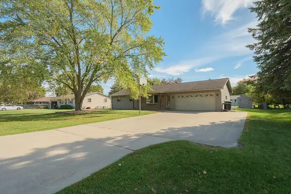2687 LAVENDER LANE, Green Bay, WI 54313