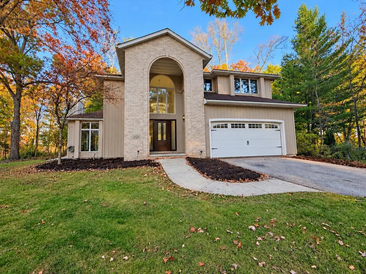 4520 CHOCTAW TRAIL, Green Bay, WI 54313 - #1