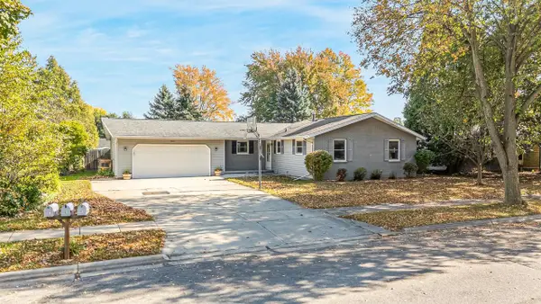 902 MICHIGAN LANE, Kaukauna, WI 54130
