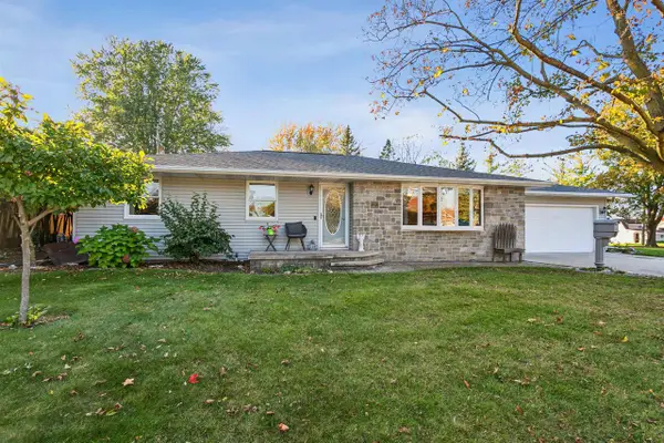 613 SUNSET AVENUE, Kaukauna, WI 54130