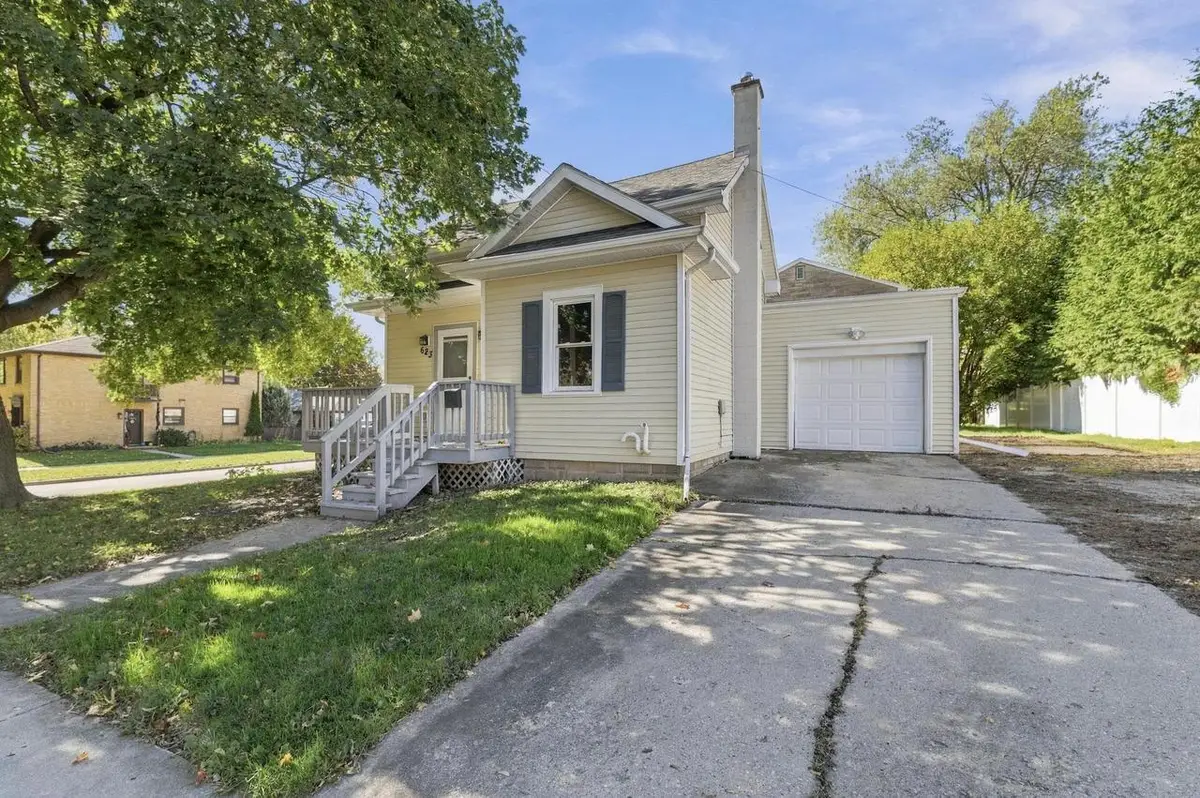 623 S LOCUST STREET, Appleton, WI 54914 - #1