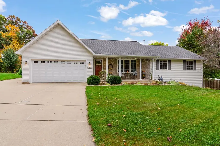 2682 WILDFLOWER, Green Bay, WI 54311 - #2
