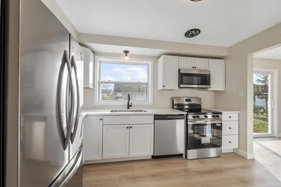 1670 DEBRA LANE, Green Bay, WI 54302 - #3