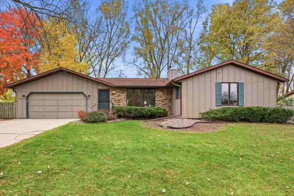 1320 OASIS DRIVE, Green Bay, WI 54313