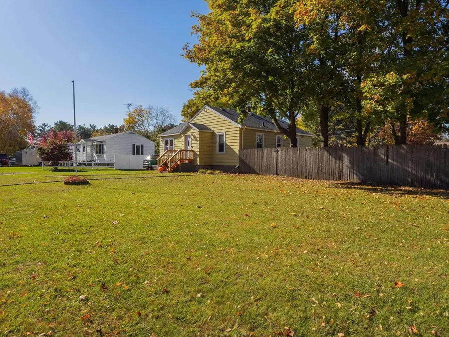 711 COOLIDGE STREET, Marinette, WI 54143 - #3