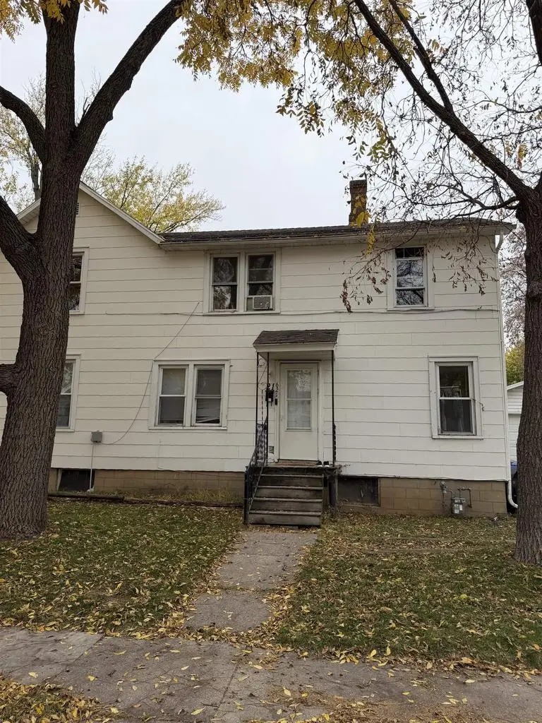 621 HENRY STREET, Neenah, WI 54956 - #2