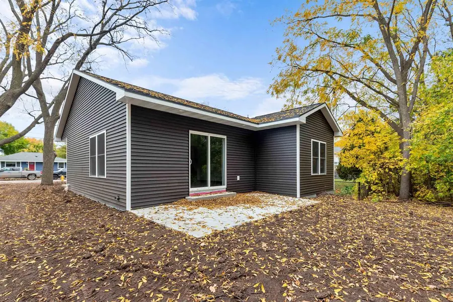 2008 NEBRASKA STREET, Oshkosh, WI 54902 - #2