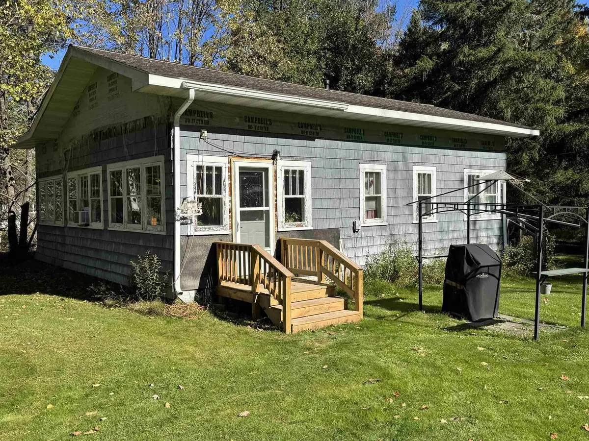6040 Old Highway 11, South Range, WI 54874 - Image #1