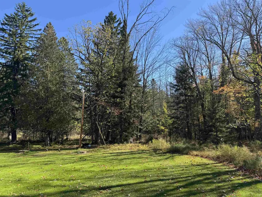 6040 Old Highway 11, South Range, WI 54874 - Image #3
