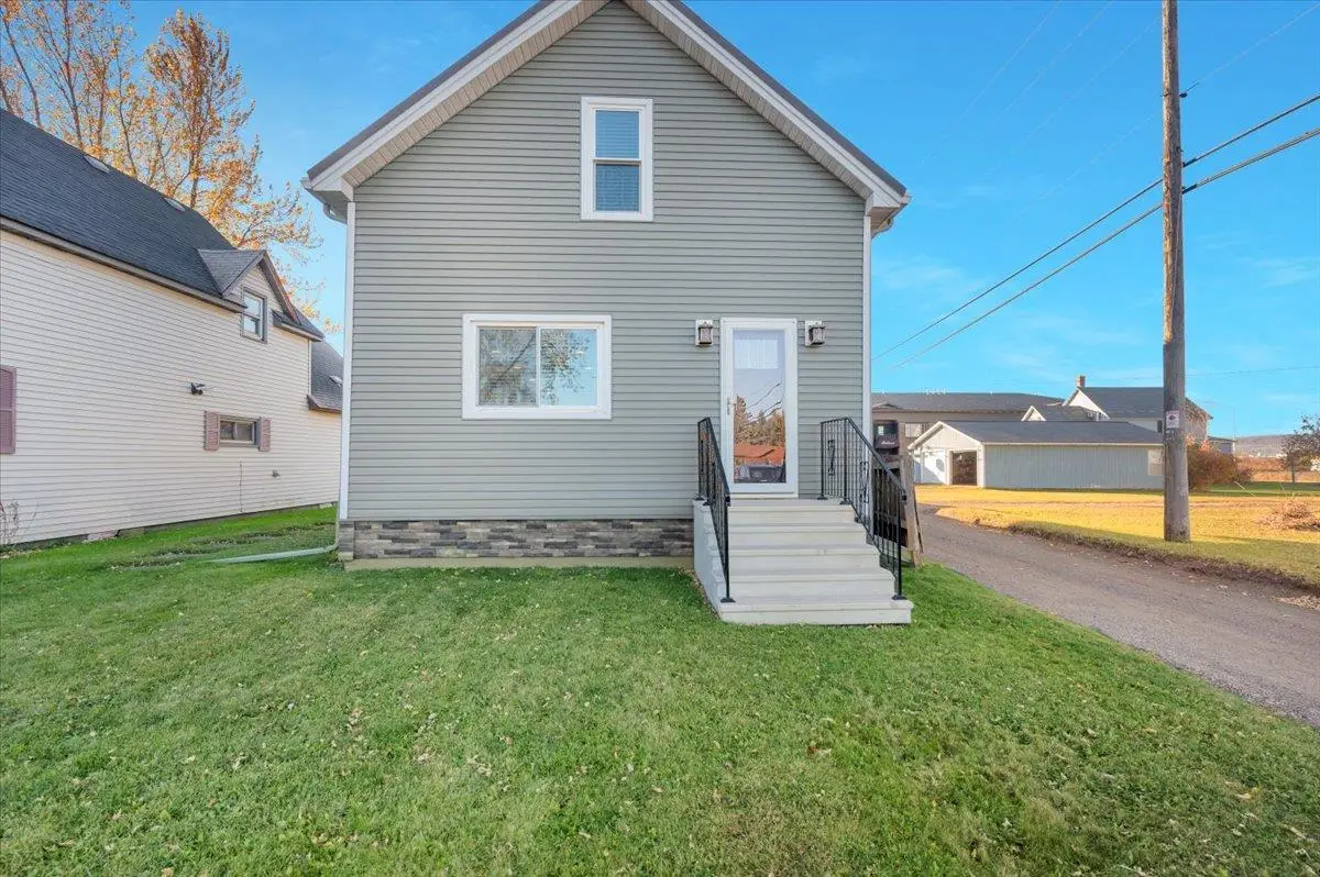 1513 Maryland Ave, Superior, WI 54880 - Image #1