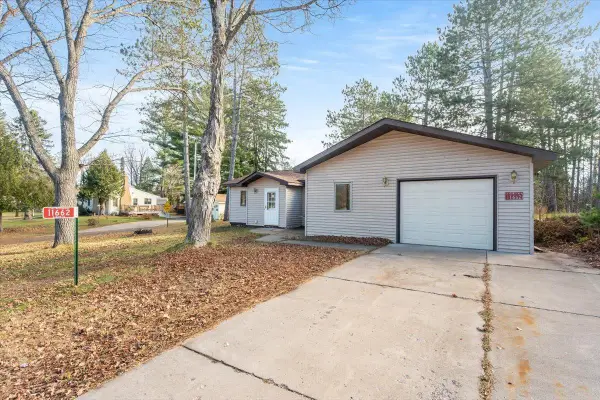 11662 E Main St, Lake Nebagamon, WI 54849