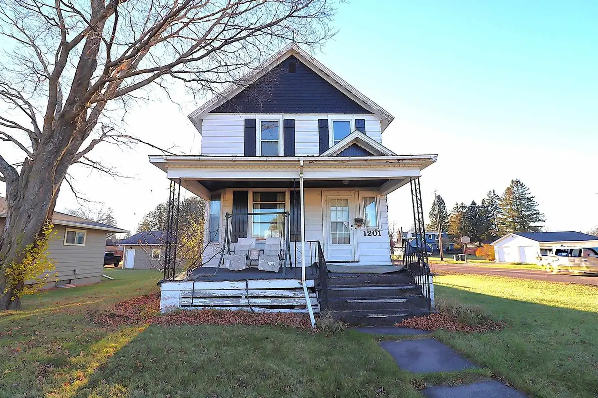 1201 9th Ave W, Ashland, WI 54806 - Image #1