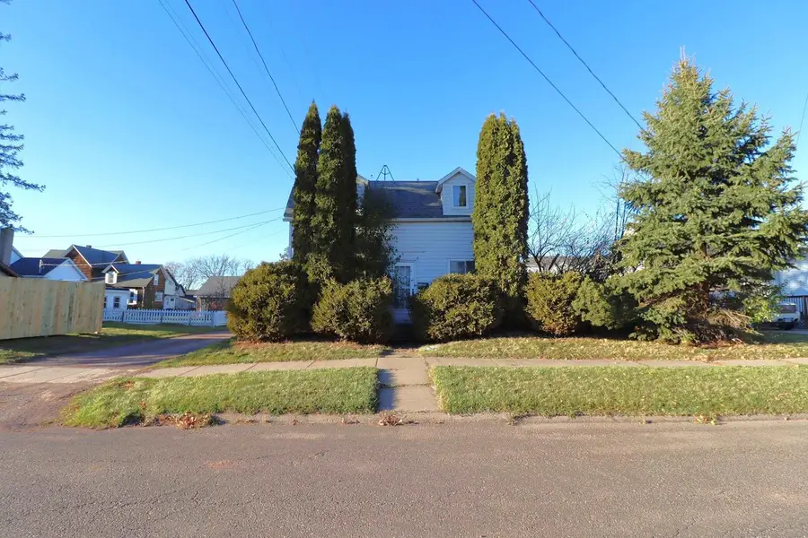 311 7th St W, Ashland, WI 54806 - Image #2